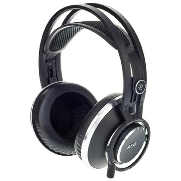 AKG K-872